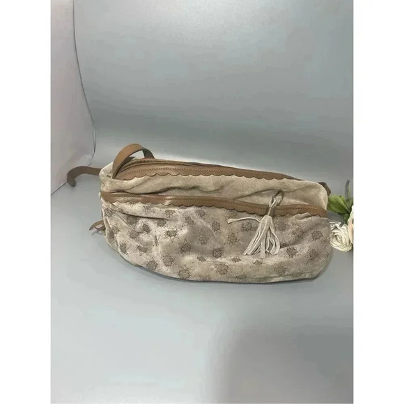 Vintage | Saddle River Faux Leather and Suede Sunflower Hobo Style Purse Shoulde - Picture 3 of 7